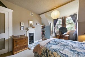 Bedroom- click for photo gallery